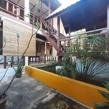 Sabai Ca Baille Guesthouse Pakse Bagian luar foto