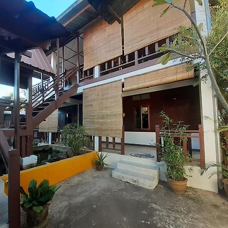 Sabai Ca Baille Guesthouse Pakse Bagian luar foto
